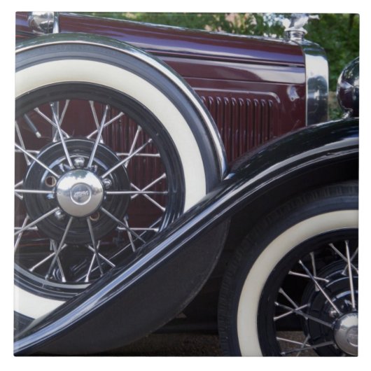 1930年のフォードクラシックな車 タイル (正面)