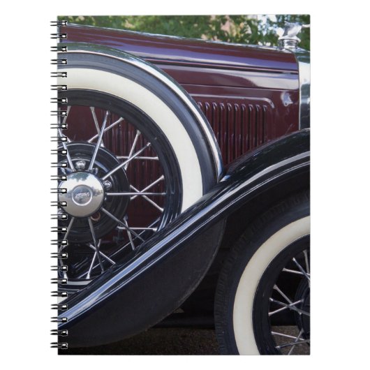 1930年のフォードクラシックな車 ノートブック (正面)