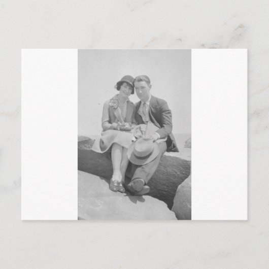 1930年代のカップル ポストカード (正面)