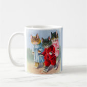 1930年代の雨の中で子猫の服を着た コーヒーマグカップ (左)