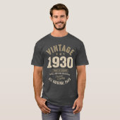1930生まれ年のヴィンテージ- 92歳の誕生日レトロクラシック Tシャツ (正面フル)