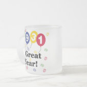 1931年すばらしい年の誕生日 フロストグラスマグカップ (正面左)