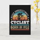 1932生まれ年のサイクリスト90誕生日ギフトサイクリング カード (黄色い花)