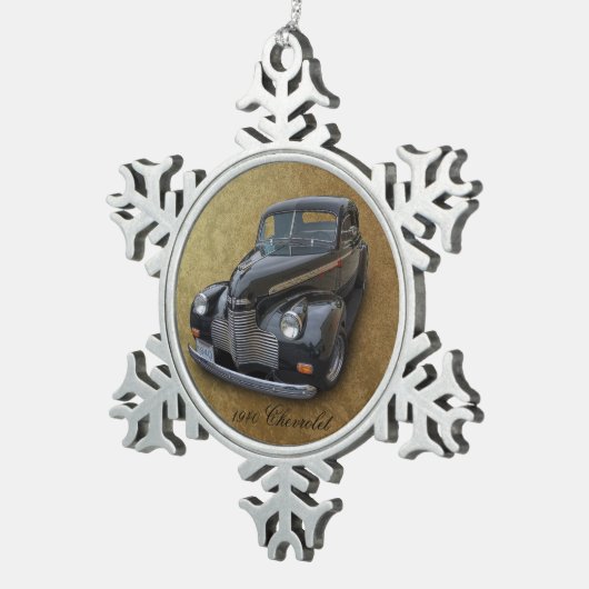 1940年のシボレー スノーフレークピューターオーナメント (右)