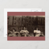 1940年代リラックス3人が屋根に ポストカード (正面/裏面)