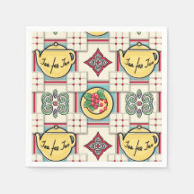 1940sキッチンパターンと黄色のティーポット