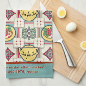 1940sキッチンパターン(黄色のティーポットをパーソナライズ) キッチンタオル (四つ折り)