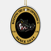 1941年のTAN セラミックオーナメント (右)