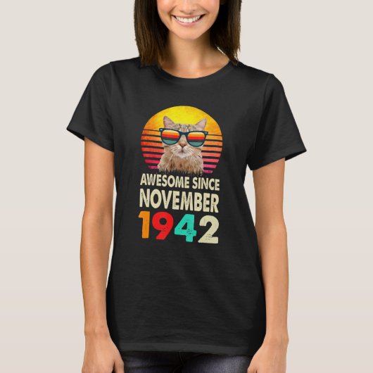 1942素晴らし年11月以来80誕生日猫Vint Tシャツ (正面)