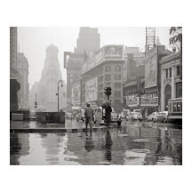 1943年のタイムズスクエアの雨の日。ヴィンテージ写真