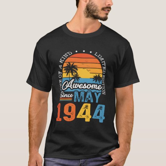 1944素晴らし年5月79日79日 Tシャツ (正面)
