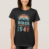 1949年生まれ80誕生日ハイキング・ハイキング Tシャツ (正面)