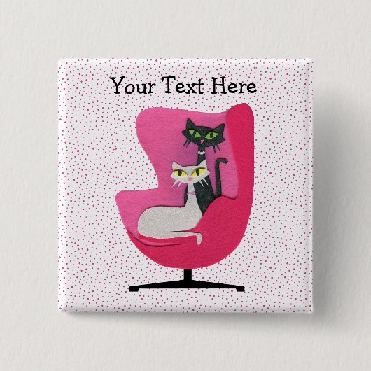1950ファンシー年代のスタイル白黒猫たちピンクの椅子 缶バッジ (正面)