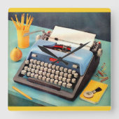 1950年代のタイプライターとイメージ スクエア壁時計 (正面)