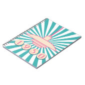 1950年代のレトロリバイバルノート。 ノートブック (左側)