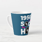 1950年代のSock Hop 50のダンステーマパーティー  カフェラテマグ (左アングル)