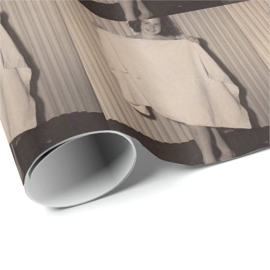 1950年代初頭スージーは何を隠してる？ ラッピングペーパー (ロールコーナー)