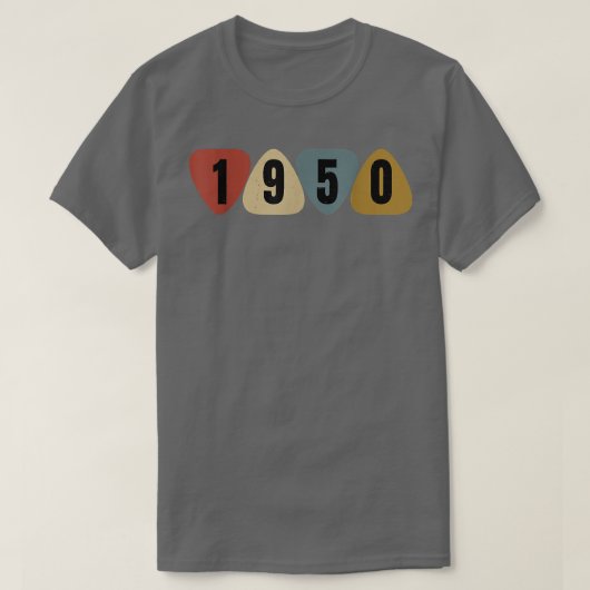 1950年生まれギタリストギターピック音楽誕生日 Tシャツ (デザイン正面)