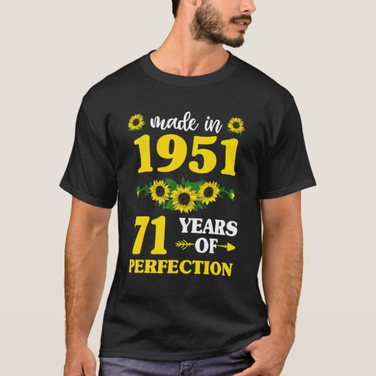 1951年に作られた女性のための71番目の誕生日Perfec Tシャツ (正面)
