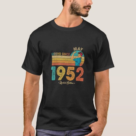 1952年おもしろい5月70日誕生日伝説1952年～70年 Tシャツ (正面)