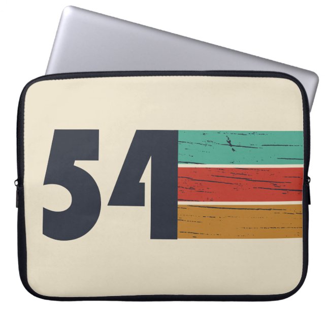 1954生まれ年のヴィンテージ ラップトップスリーブ (正面)