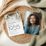 1955年生まれにオーバーレイ2写真70th Birthday Party 招待状<br><div class="desc">1955生まれ年オーバーレイ2写真70th Birthday Party.シンプルエレガンス。お客様の要件に合わせて文字を簡単にカスタマイズし、前面と背面のサンプルイメージを独自のイメージに置き換える</div>