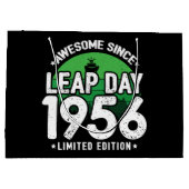 1956素晴らし年閏年日以後2月29誕生日 ラージペーパーバッグ (裏面)