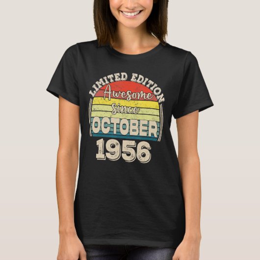 1956素晴らし年10月から生まれ10月のパパママ Tシャツ (正面)