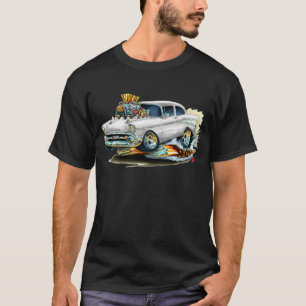 1957年のChevy 150-210の白い車 Tシャツ