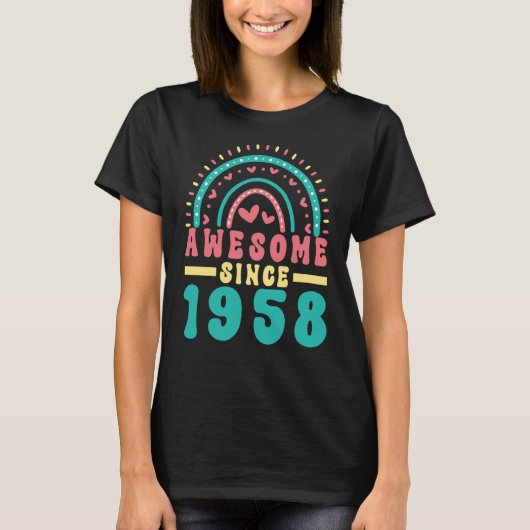 1958素晴らし年から65歳の誕生日の女性1 Tシャツ (正面)