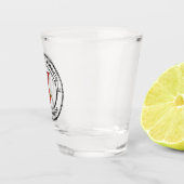 1960年以来のVS-33のスクリューバード ショットグラス (右)