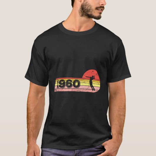1960年生まれのバドミントン選手 誕生日 ヴィンテージ 女性 Tシャツ (正面)