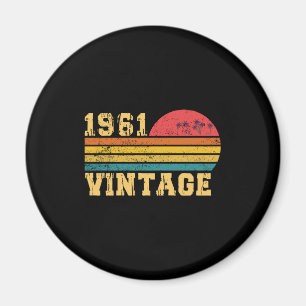 1961年生まれのレトロなヴィンテージサンセットの誕生日 マグネット