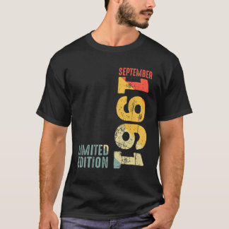 1961年9月1961レトロ1961ヴィンテージ1961 S Tシャツ