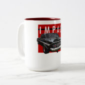 1961黒いChevyのインパラの泡上の後部ViewA ツートーンマグカップ (正面左)