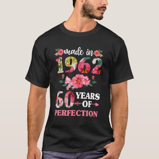 1962年に作られた女性のための60番目の誕生日Perfecの60 Tシャツ (正面)