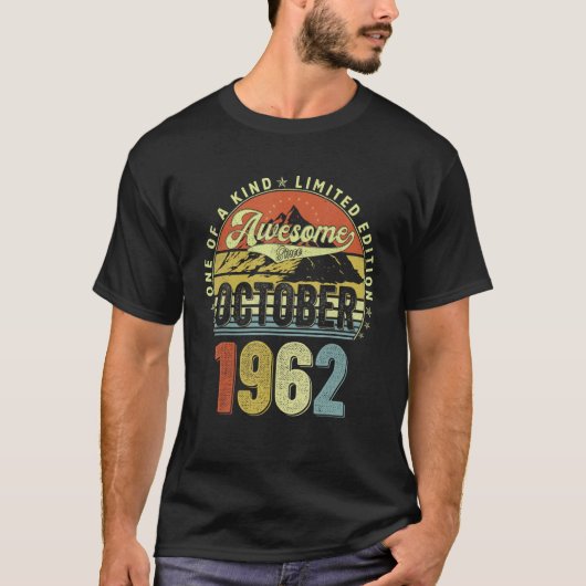 1962年10月からすごい60歳 60歳の誕生日 Tシャツ (正面)