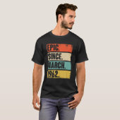 1962年3月から60年続く贈与叙事詩 Tシャツ (正面フル)
