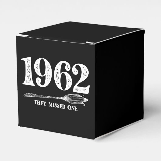 1962彼ら恋しく思は1サレムウィッチハロウィーン フェイバーボックス (正面サイド)