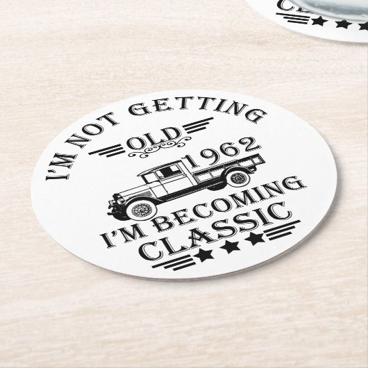 1962生まれ年のヴィンテージ生誕生月贈り物 ラウンドペーパーコースター (アングル)