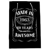 1963年に作られ、2023年素晴らしの60年 ミディアムペーパーバッグ (正面)