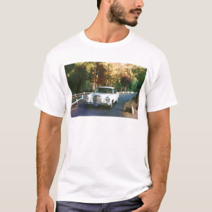 1965年のベンツ220SEbのクーペ Tシャツ