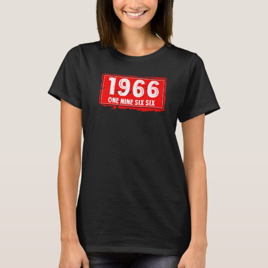 1966年の誕生男性へ女子素晴らしB Tシャツ (正面)