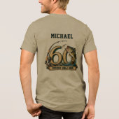 1966年生まれの釣り好き60歳の誕生日お祝いTシャツ トライブレンドTシャツ (裏面)