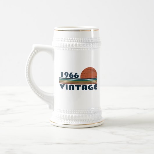 1966生まれ年のヴィンテージ誕生日 ビールジョッキ (左)