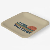 1966生まれ年のヴィンテージ誕生日 ペーパープレート (傾斜あり)