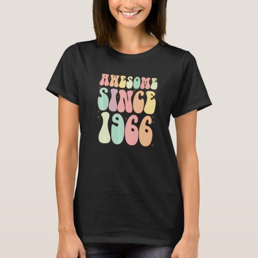 1966素晴らし年誕生日56歳の女性が私 Tシャツ (正面)