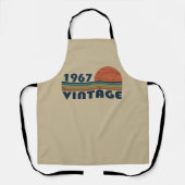 1967生まれ年のヴィンテージ誕生日ギフト エプロン (正面)