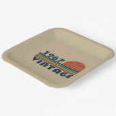 1967生まれ年のヴィンテージ誕生日ギフト ペーパープレート (傾斜あり)