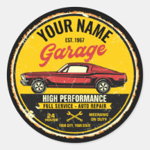 1967 パーソナライズされたファストバック赤クラシック車ガレージ